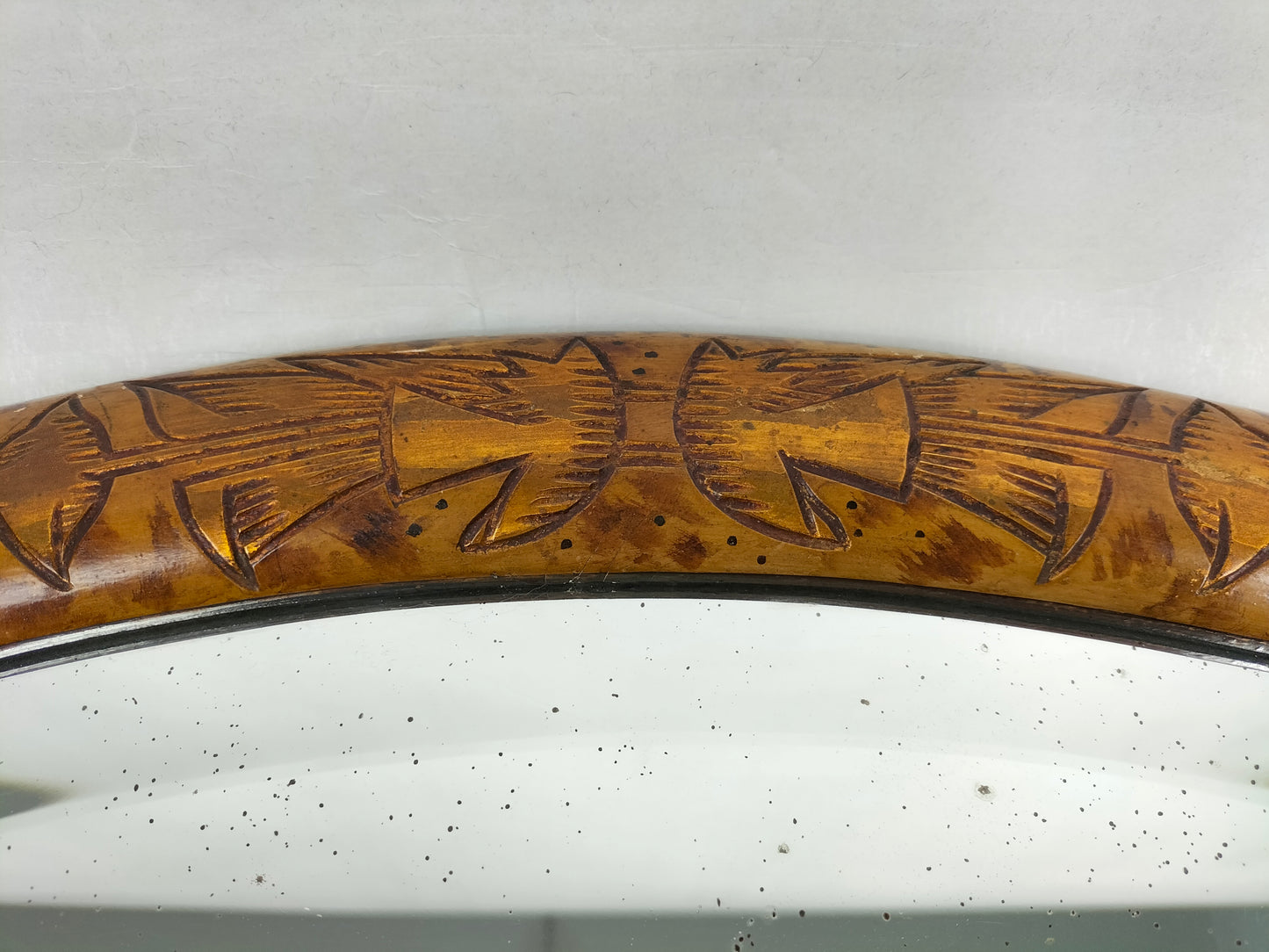 French oval art deco mirror with stylized wood carving // 1930-1950
