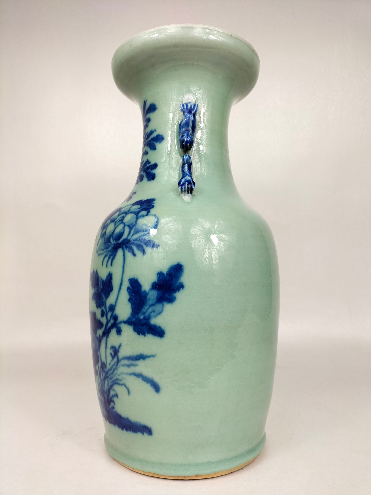 Antique Chinese celadon colored vase decorated with bird and flowers // Qing Dynasty - 19th century