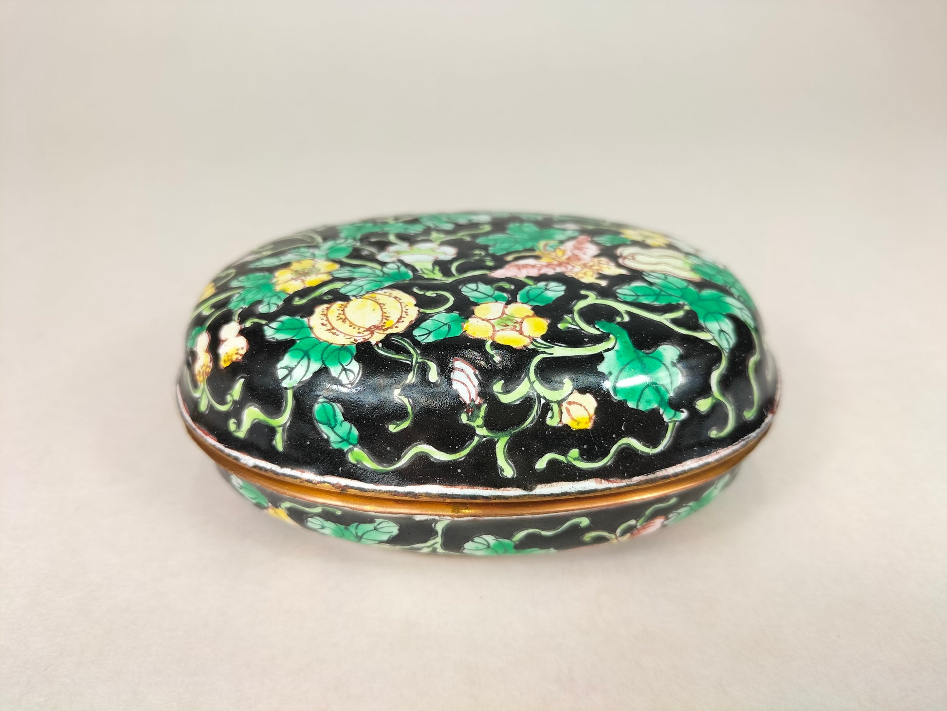 Chinese canton enamel lidded jewelry box with butterflies and flowers