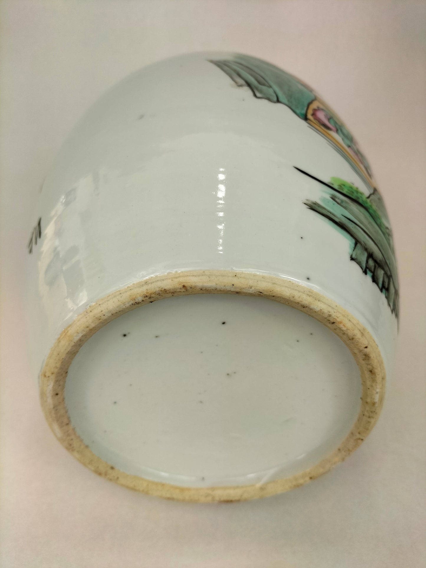 古董中国姜罐，装饰有圣人和儿童//民国时期（1912-1949）