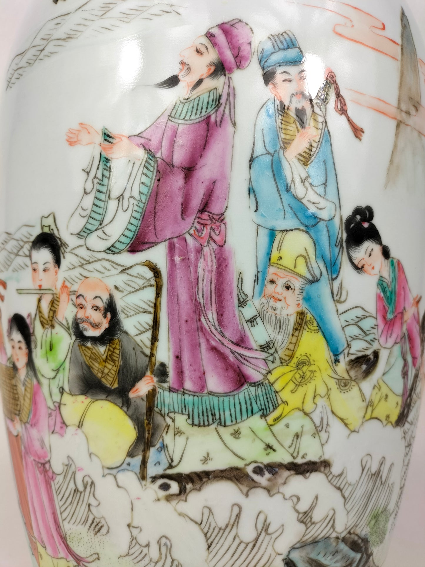 Bình hoa hồng lớn của gia đình Trung Quốc được trang trí bằng 8 vị thần bất tử // Dấu ấn Càn Long - thế kỷ 20