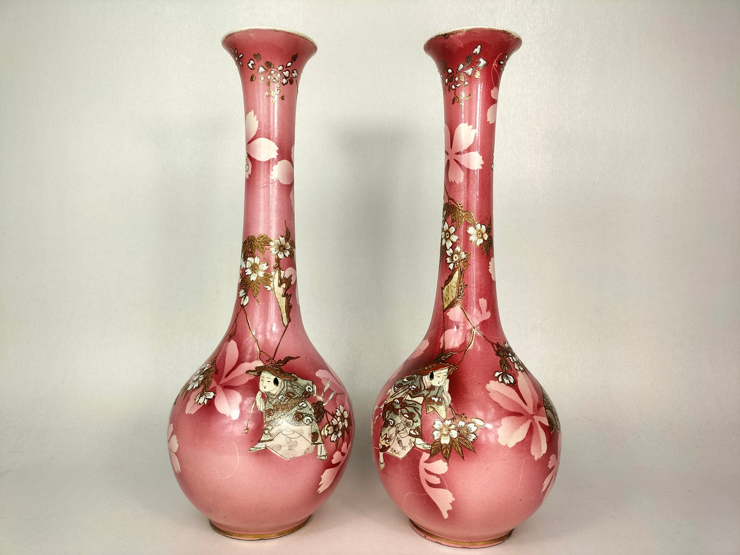 Pair of large antique Japanese satsuma vases decorated with figures // Early 20th century - Meiji period