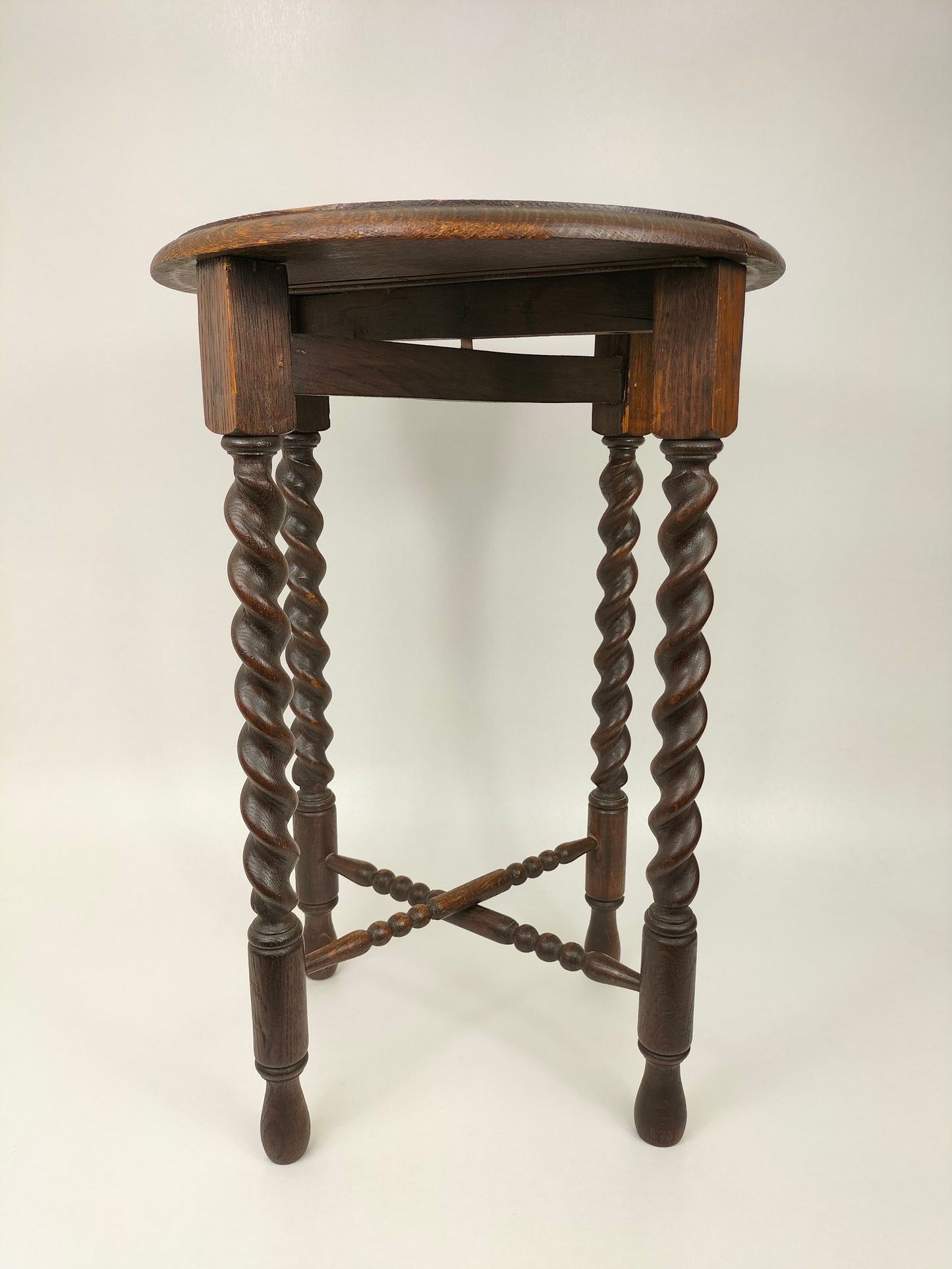 Antique oak "barley twist" folding table // England - Early 20th century