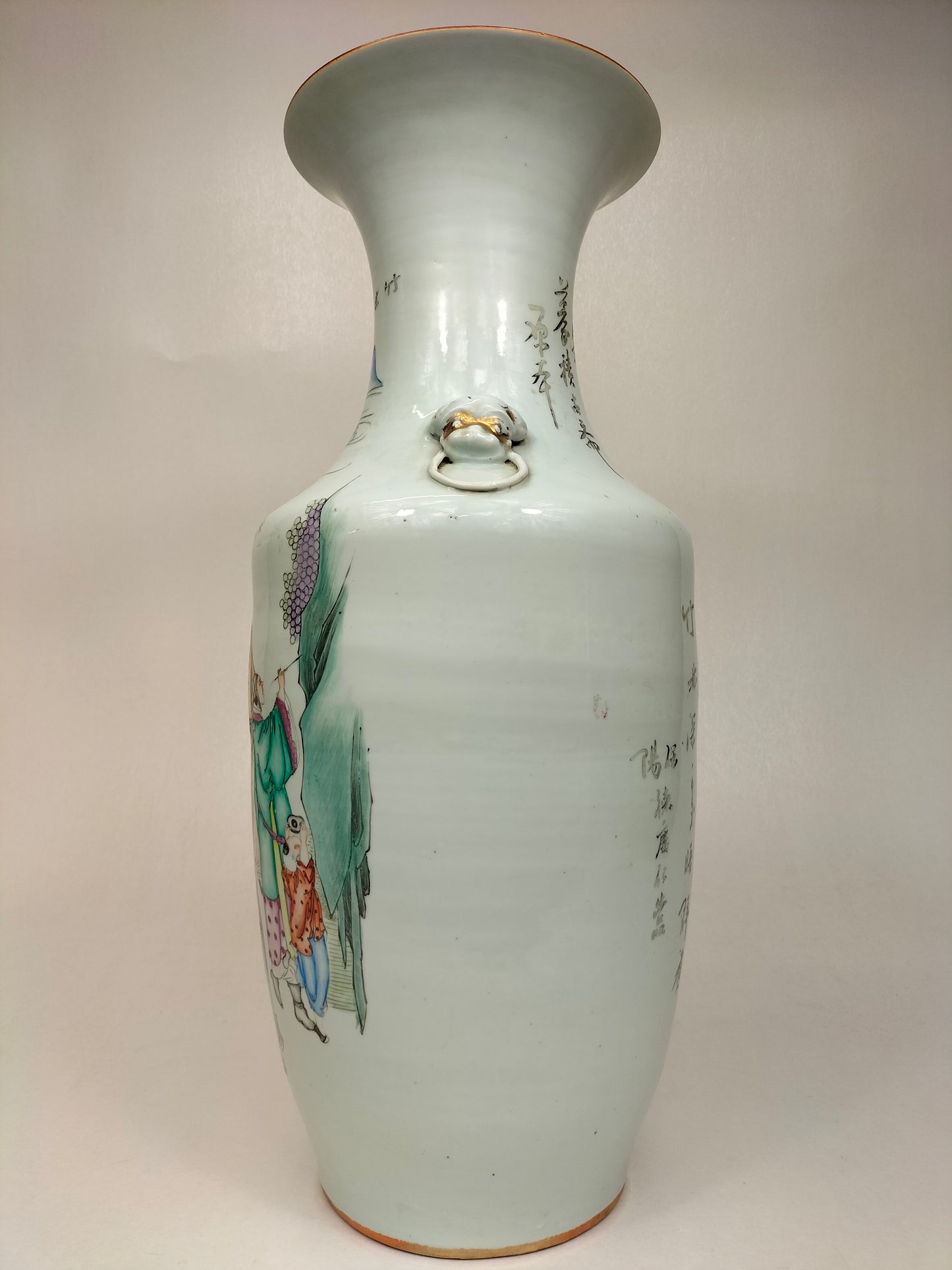 大型古董中国钱江花瓶，饰有圣贤图案 // 民国时期（1912-1949 年）
