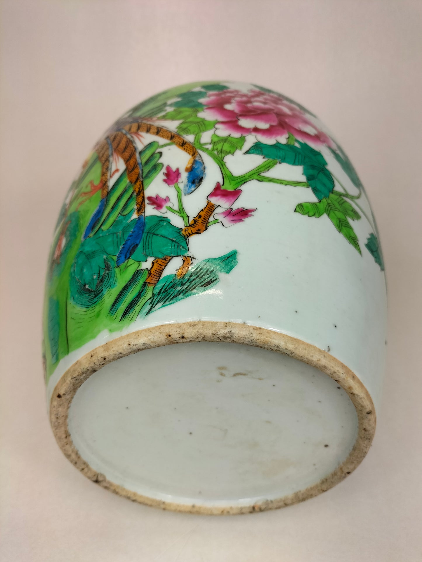 Antique Chinese ginger jar decorated with phoenix and peonies // Republic Period (1912-1949)