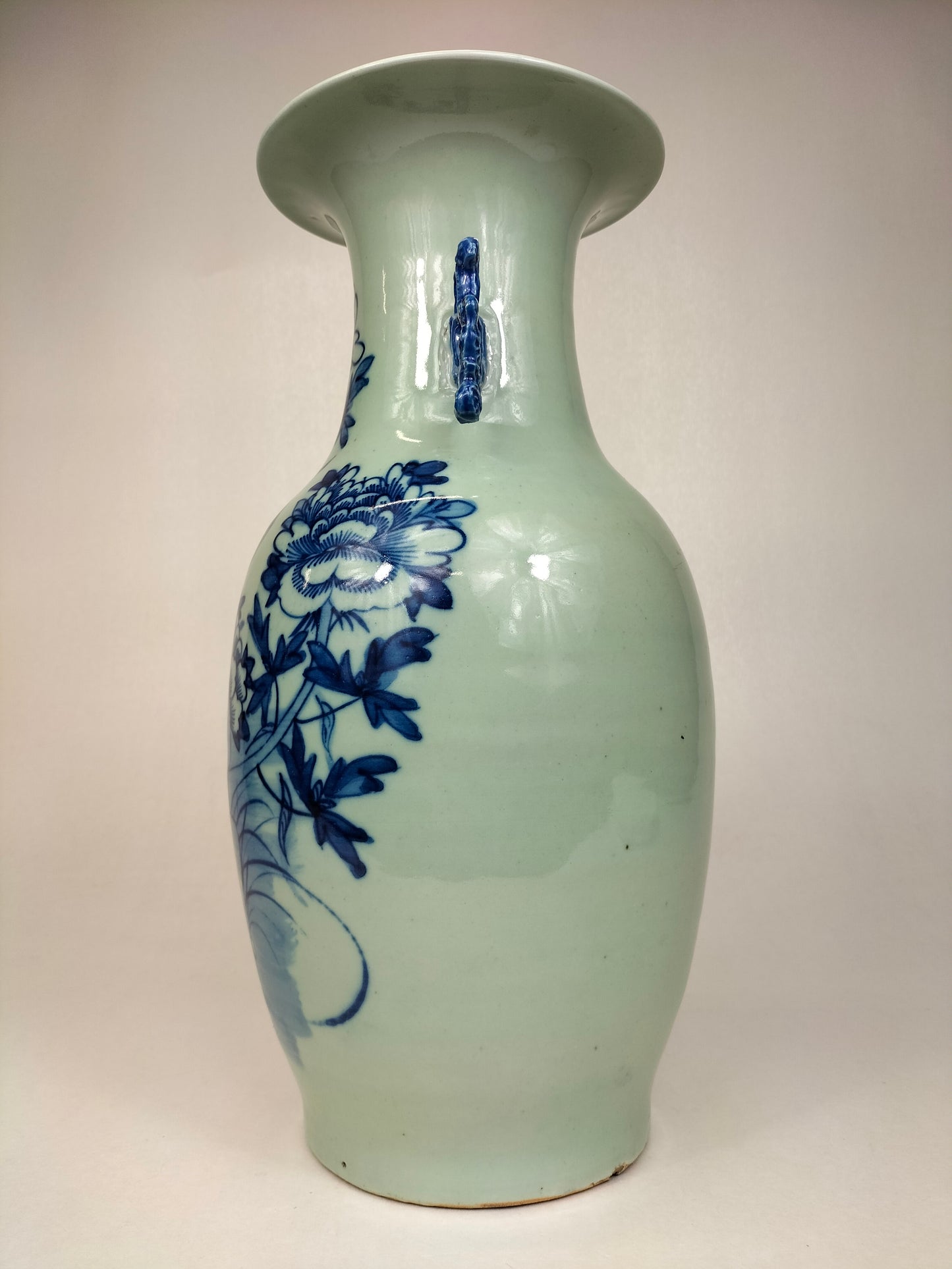 Vase chinois ancien à décor d'oiseau et de fleurs // Dynastie Qing - 19ème siècle