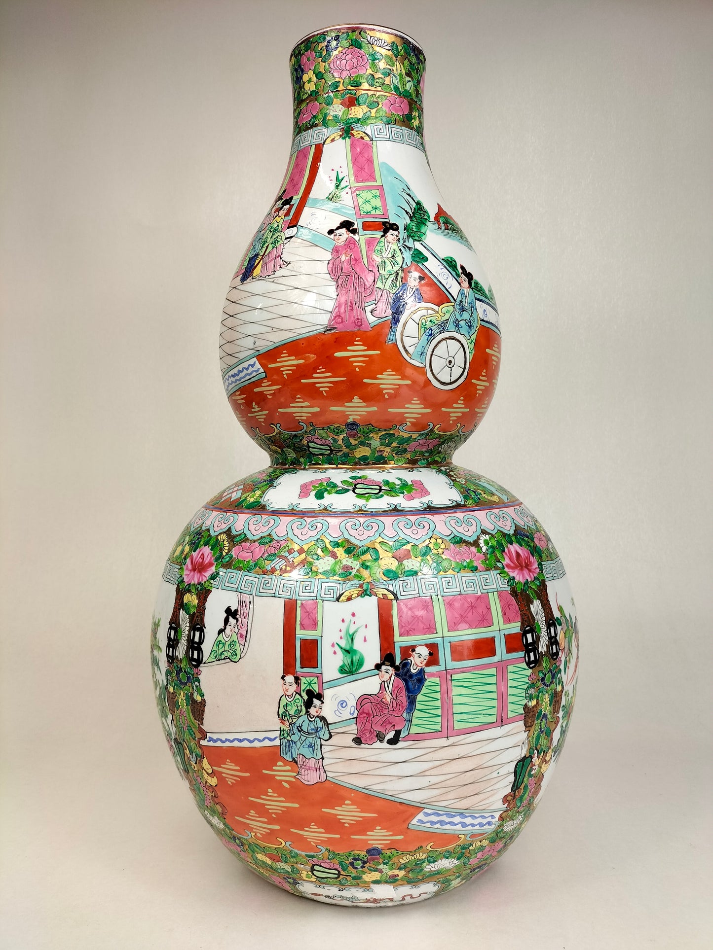Large XL Chinese canton rose medallion double gourd vase // Mid 20th century