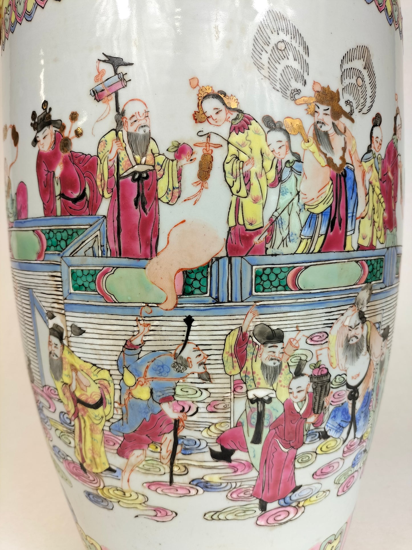 Grand vase chinois XL famille rose à décor d'une scène Impériale // Milieu du XXe siècle