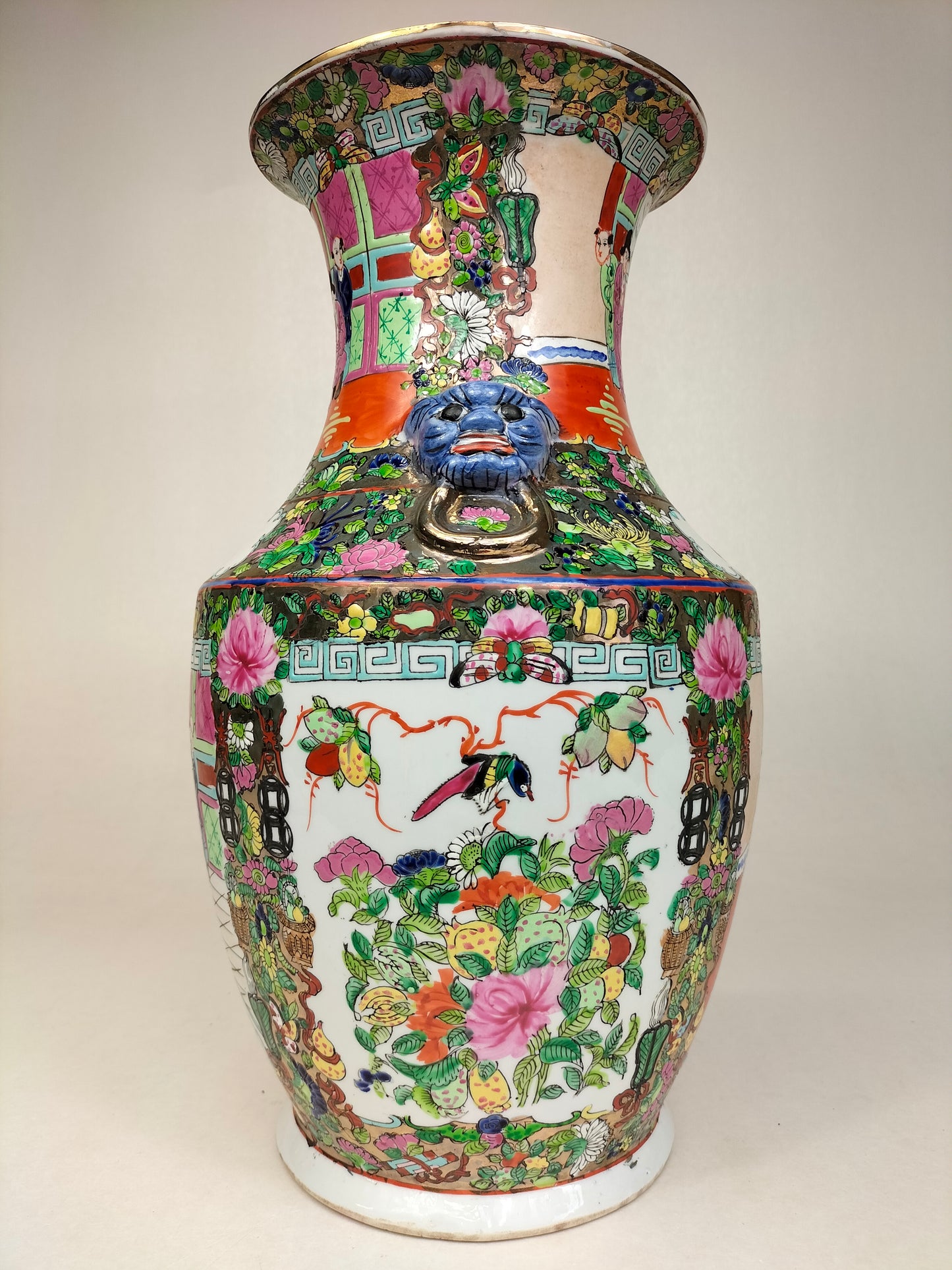 Vase médaillon rose canton chinois // Milieu du 20e siècle - années 1960
