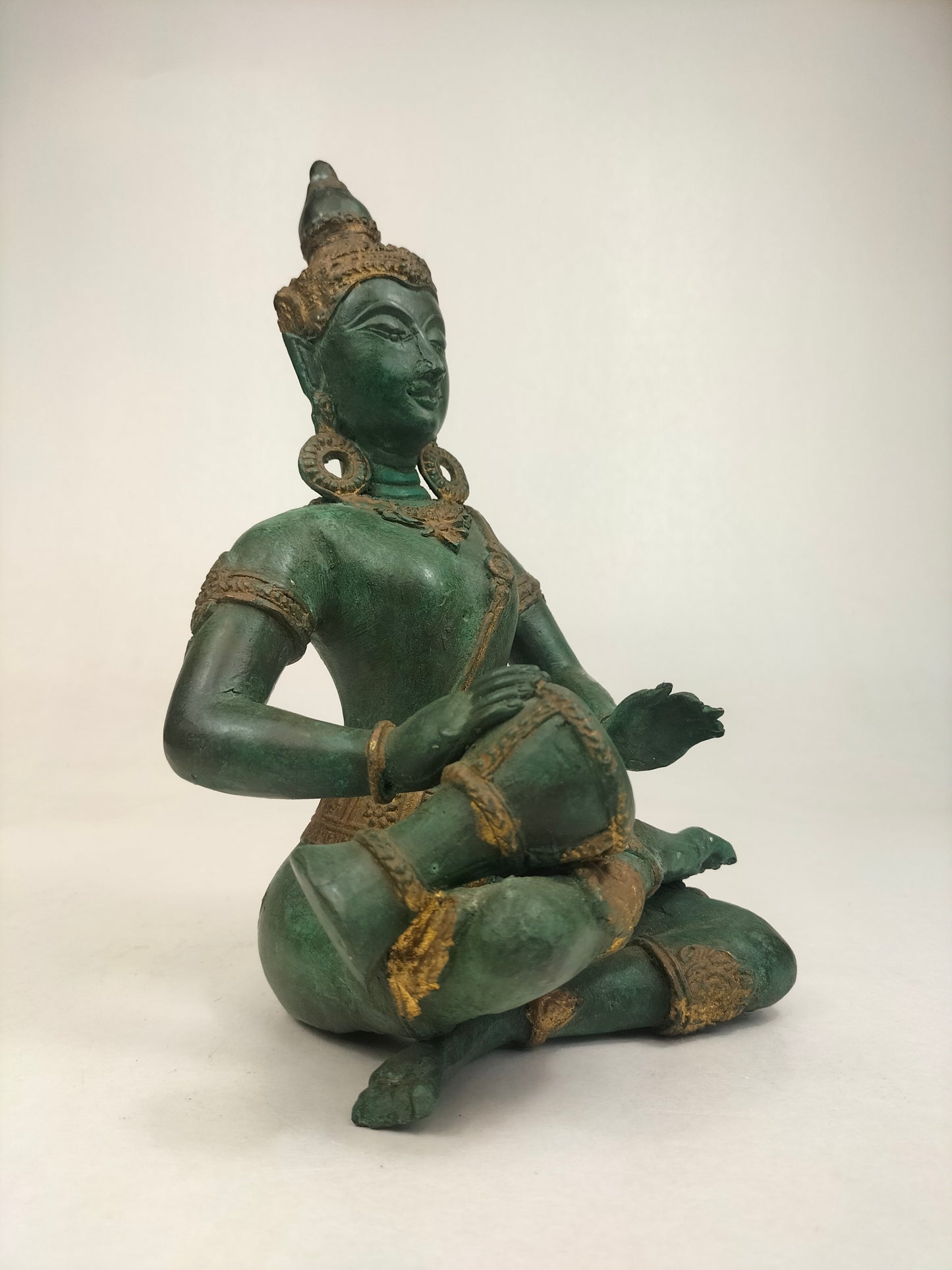 تمثال بوذا البرونزي المذهب لحارس المعبد // ثالياند - القرن العشرين