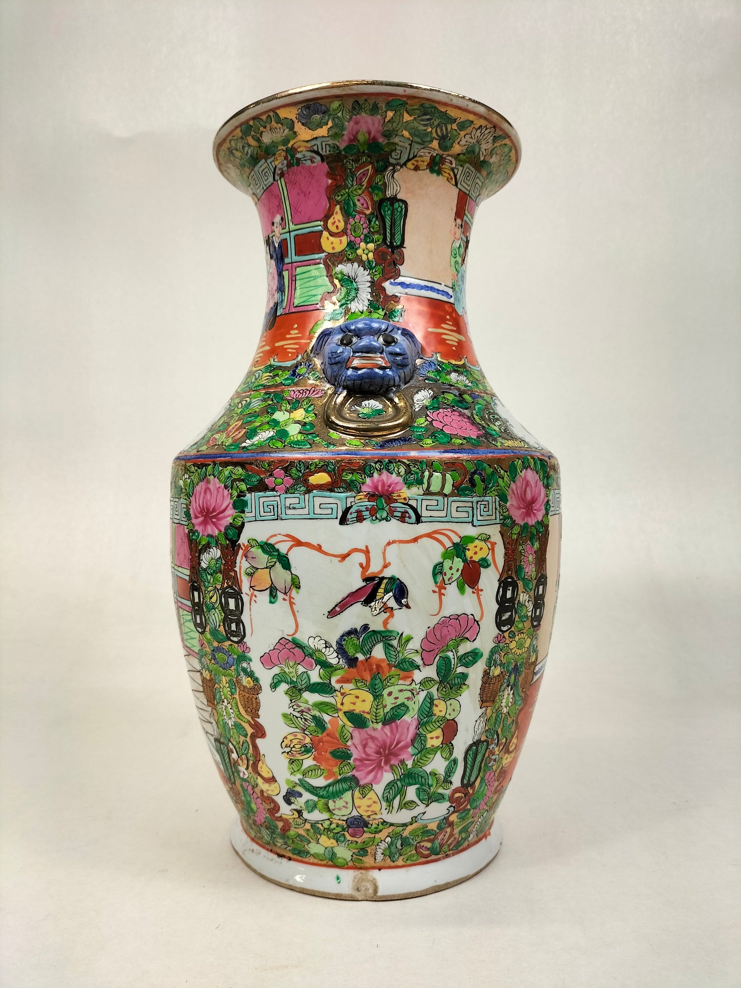 Vase médaillon rose canton chinois // Milieu du 20e siècle