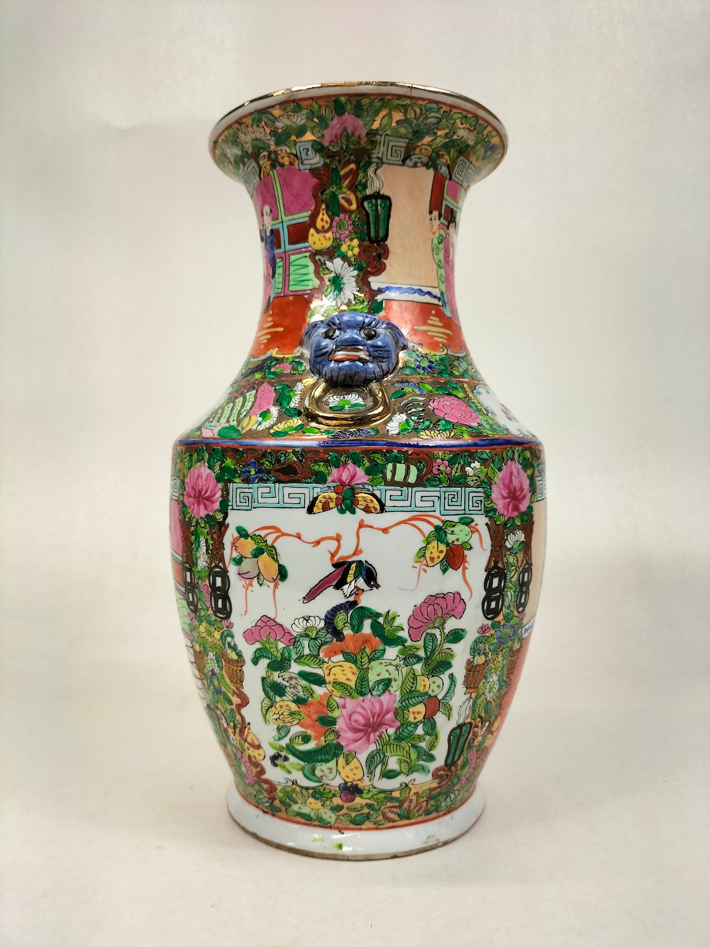 Vase médaillon rose canton chinois // Milieu du 20e siècle