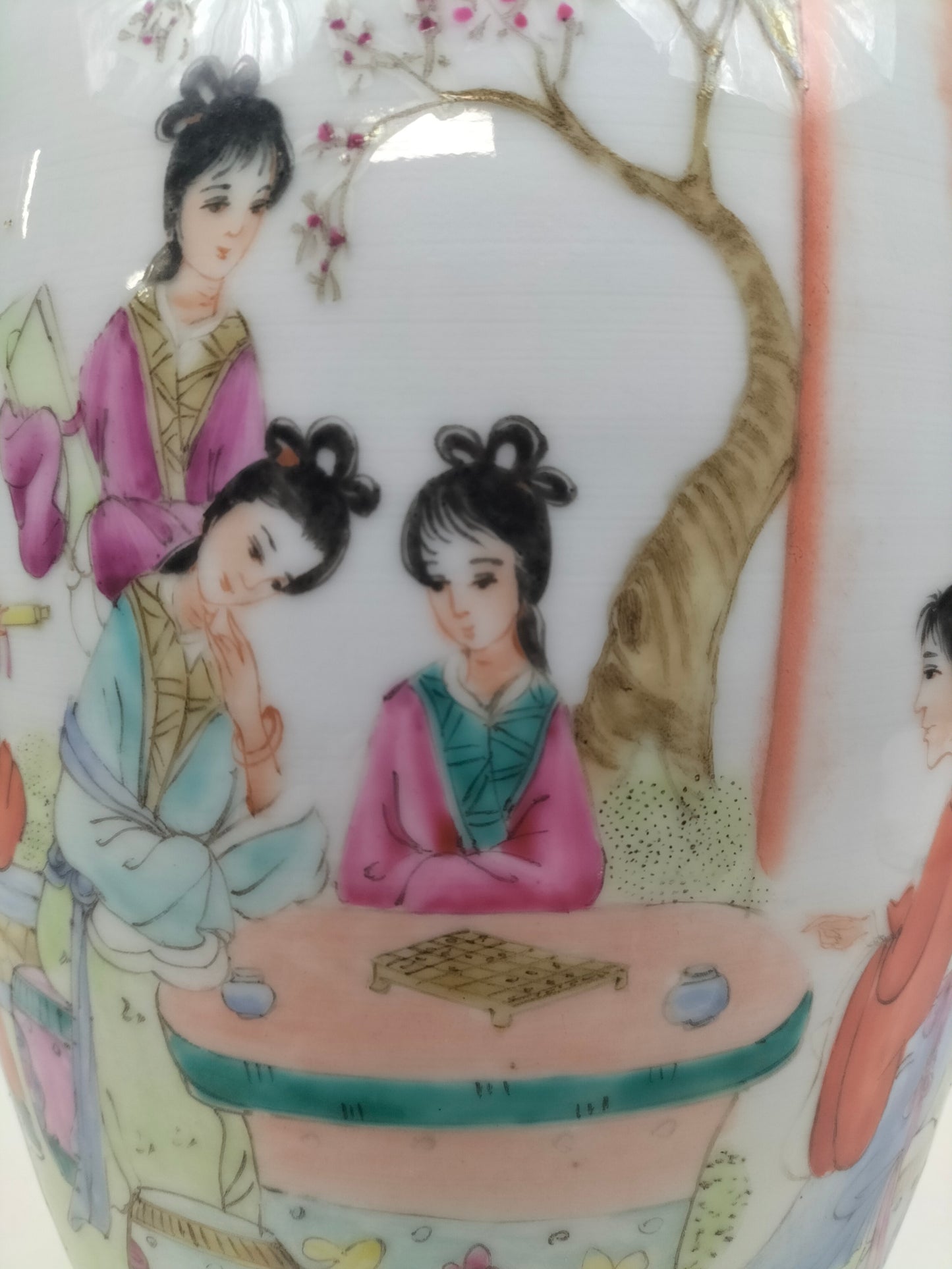 Vaso da família rosa chinesa decorado com cena de jardim // marca Qianlong - século XX