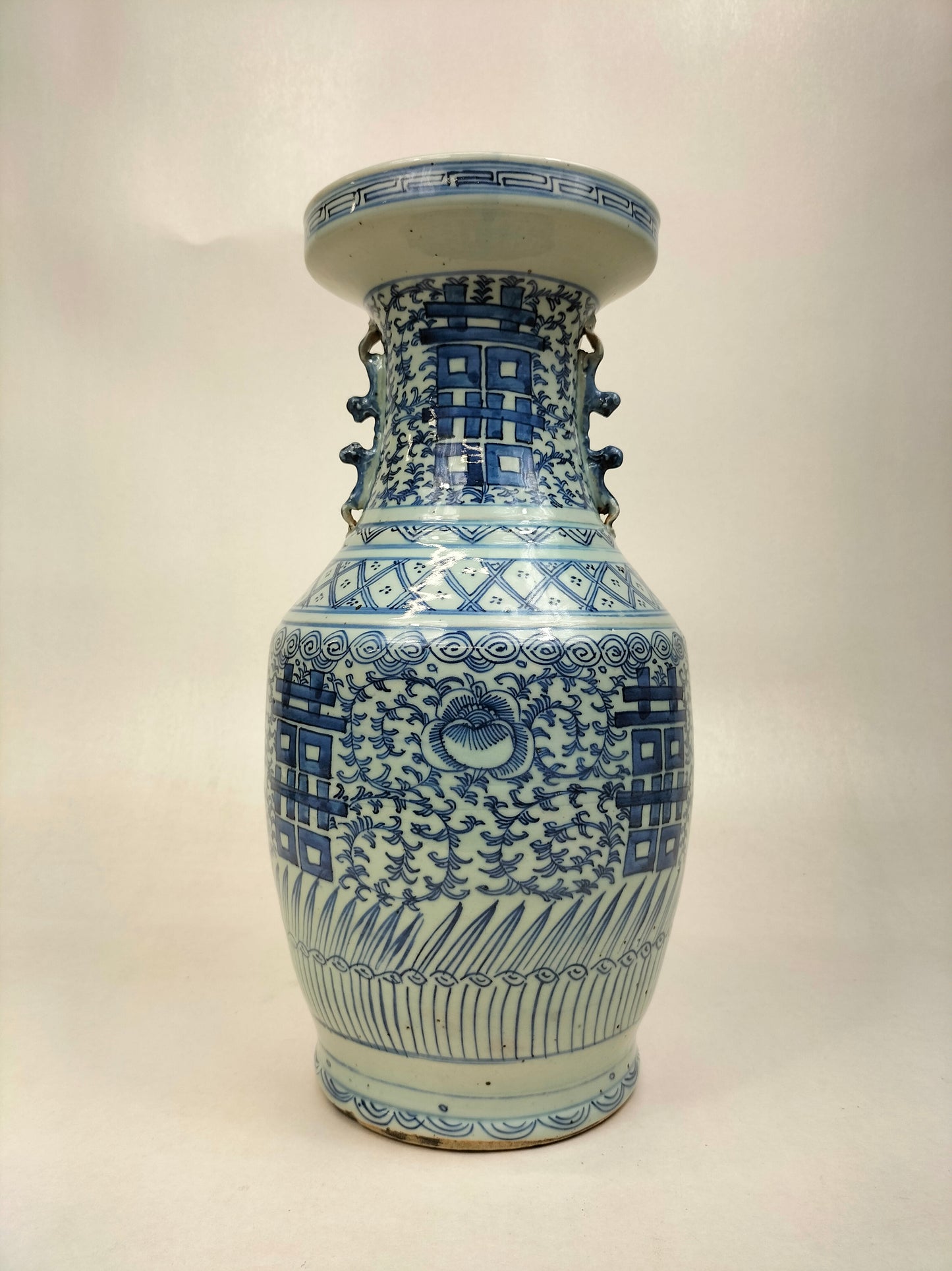 Antique Chinese double happiness vase // Qing Dynasty - 19th century