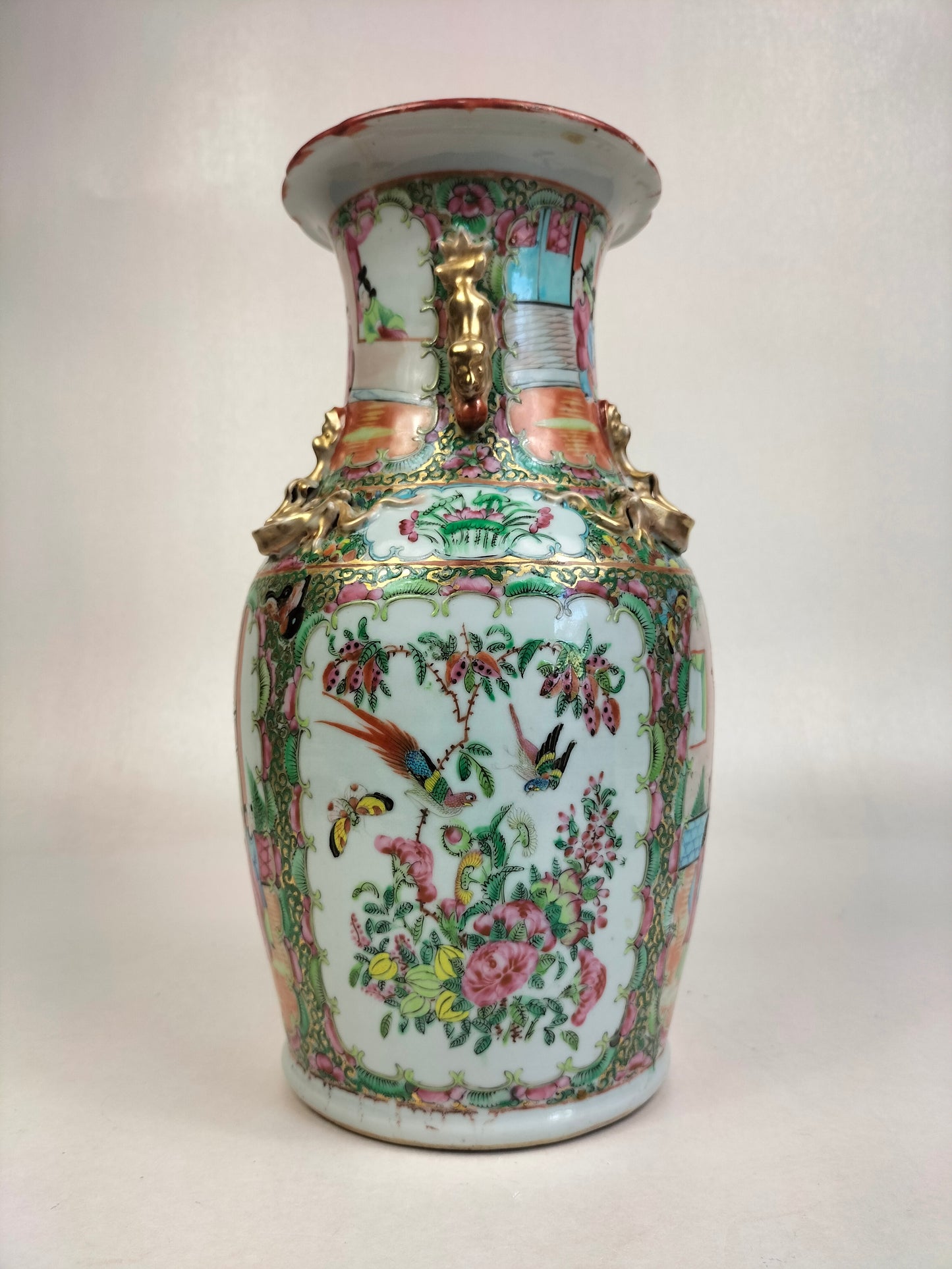 Antique Chinese canton rose medallion vase decorated with Imperial scene // Qing Dynasty - 19th century