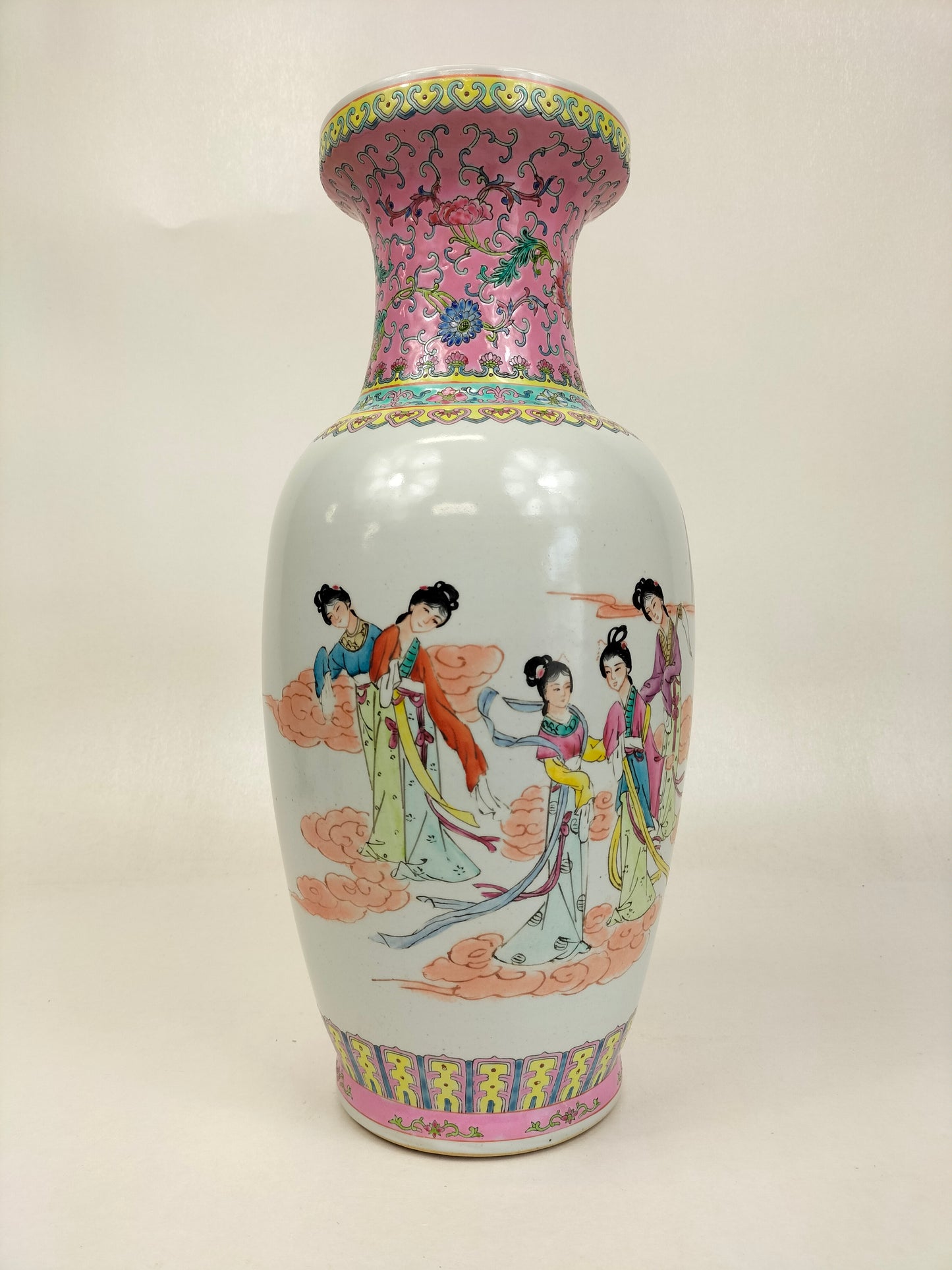 Chinese famille rose fencai vase decorated with ladies on clouds // 20th century