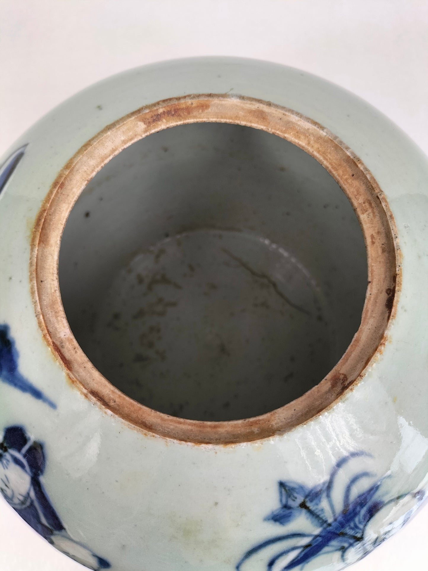 Pot à gingembre ancien chinois en céladon à décor d'un sauge et d'enfants // Dynastie Qing - 19e siècle