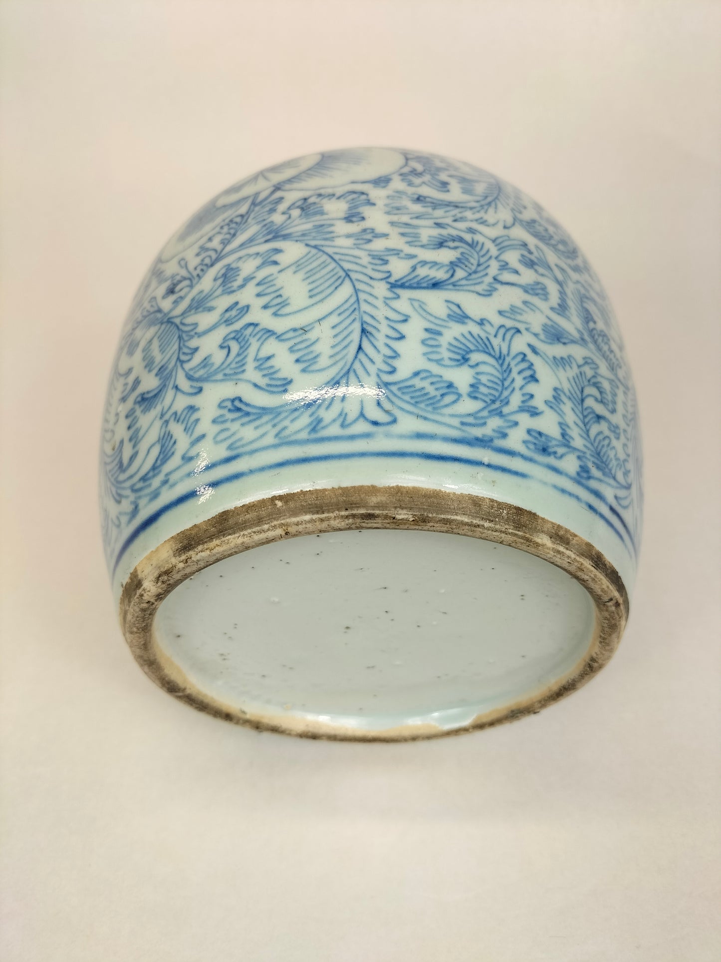 Pot à gingembre chinois ancien décoré de fleurs // Bleu et blanc - Dynastie Qing - 19e siècle