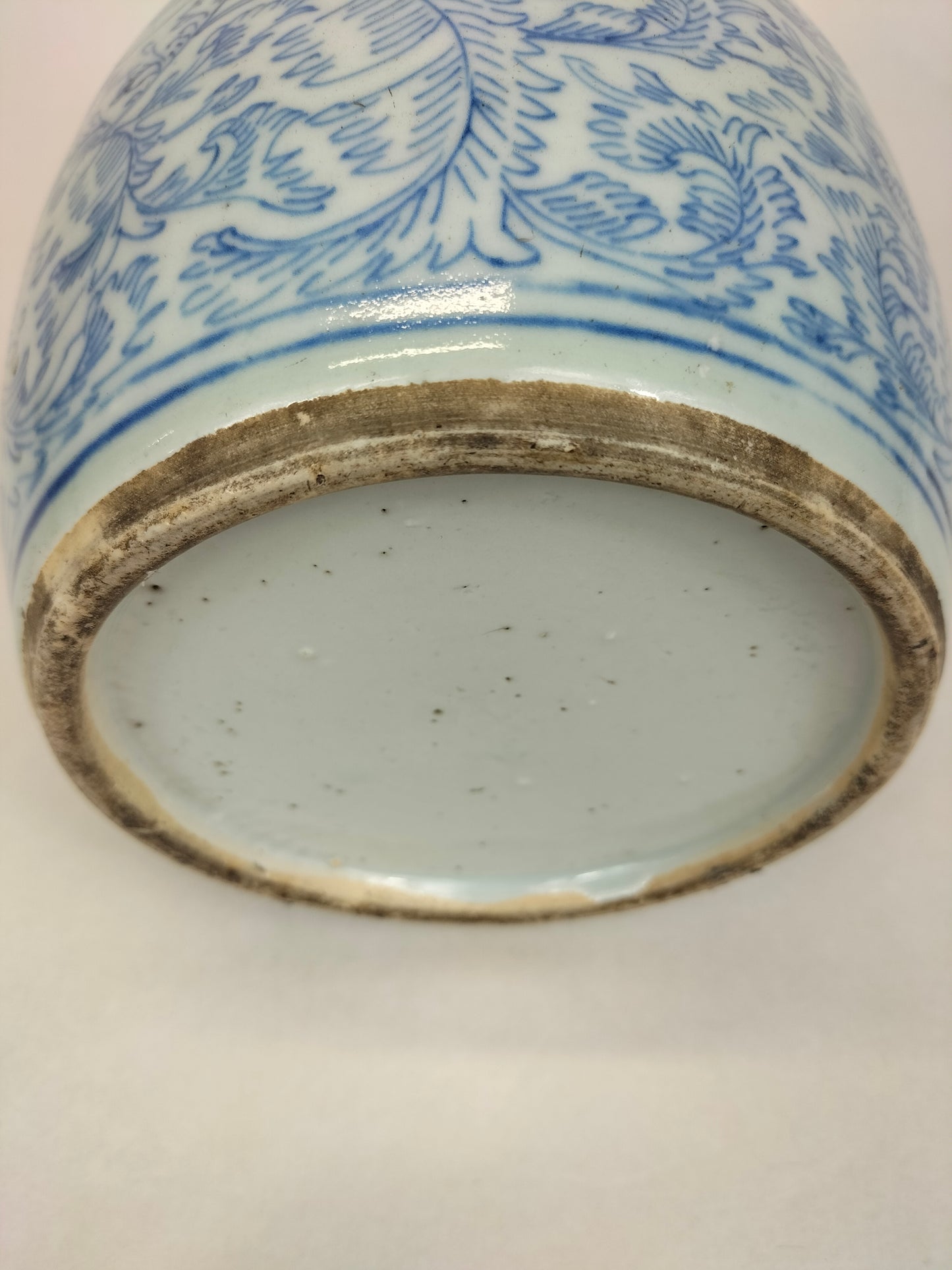 Antique Chinese ginger jar decorated with flowers // Blue and white - Qing Dynasty - 19th century