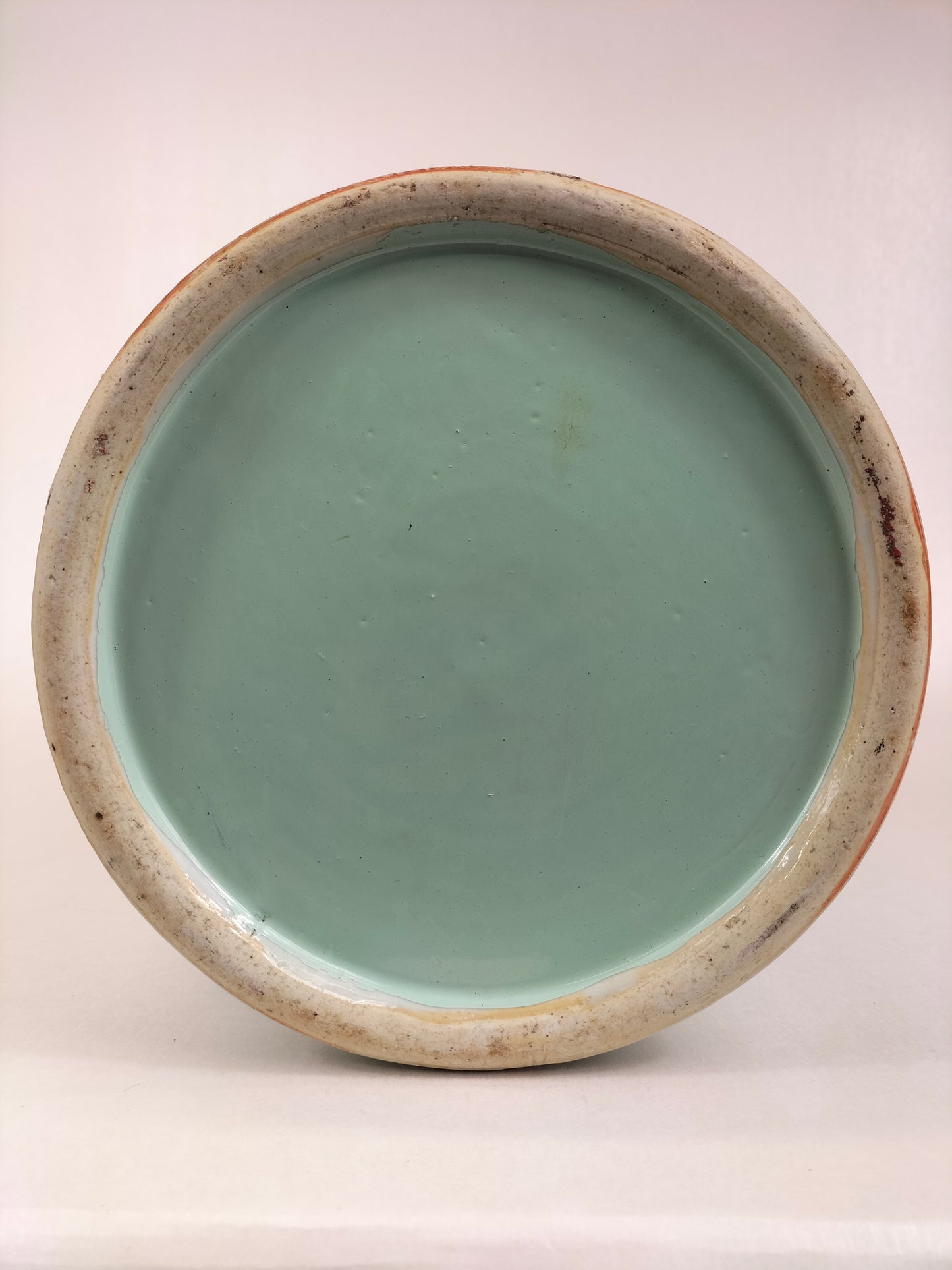 Grande vaso antigo de celadon chinês decorado com sábios // Dinastia Qing - século XIX