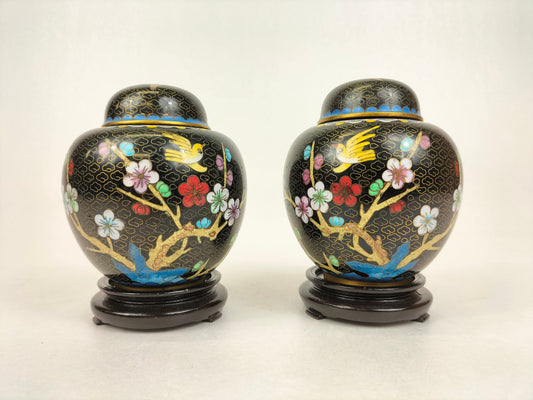 Cặp bình gừng cloisonné Trung Quốc trang trí với chim và hoa // Thế kỷ 20