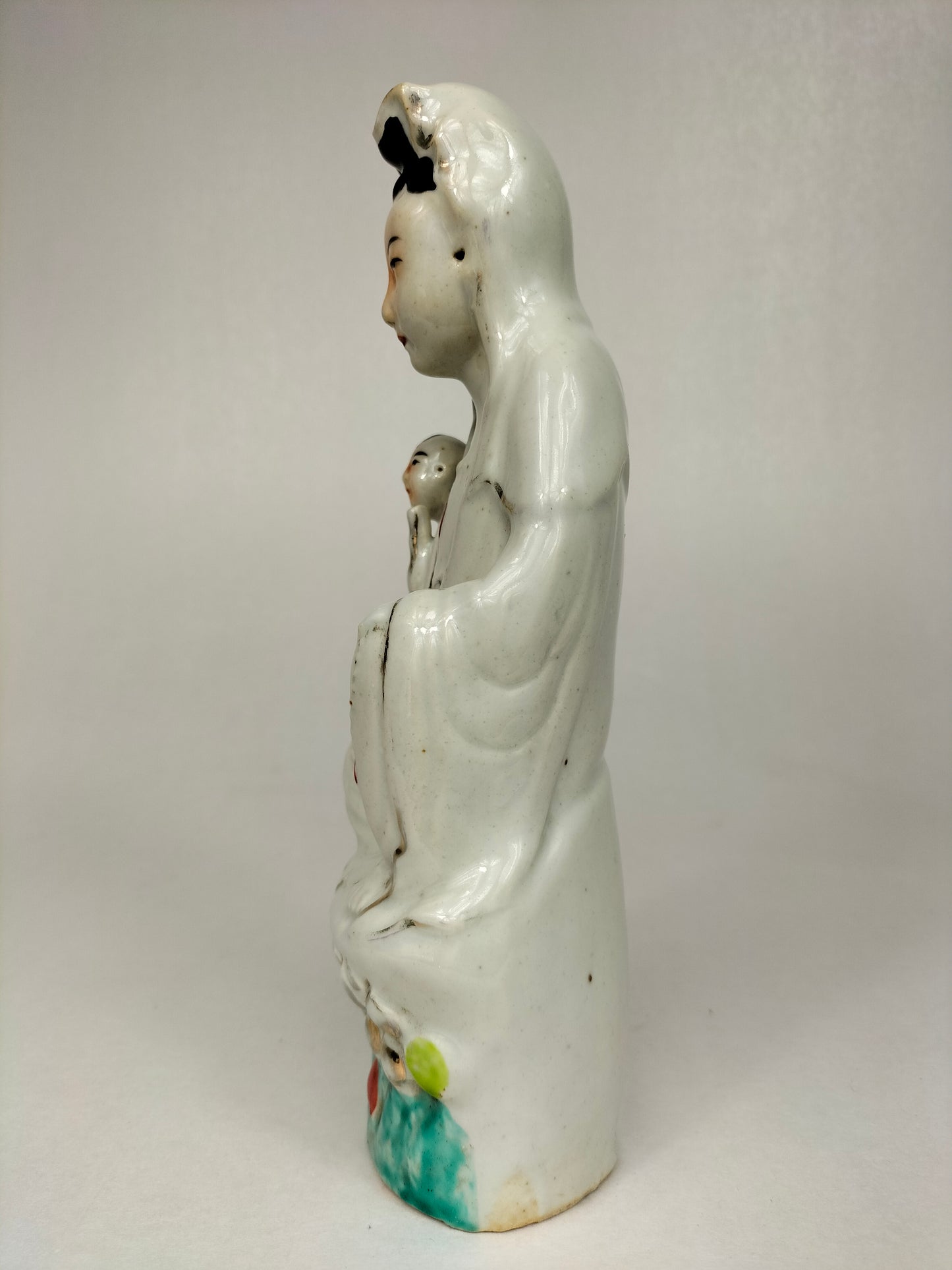 تمثال صيني عتيق لكوانيين // فترة الجمهورية (1912-1949)