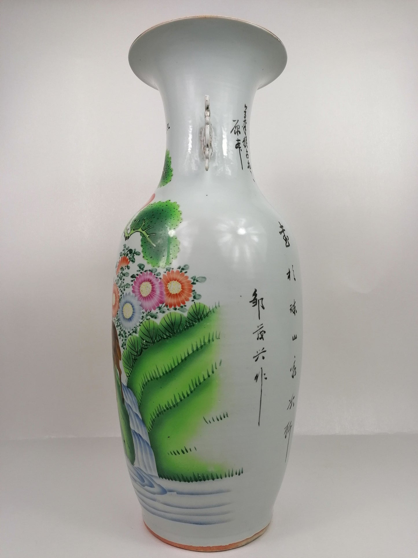 山羊装饰的大型古董中国花瓶 // 民国时期（1912-1949）