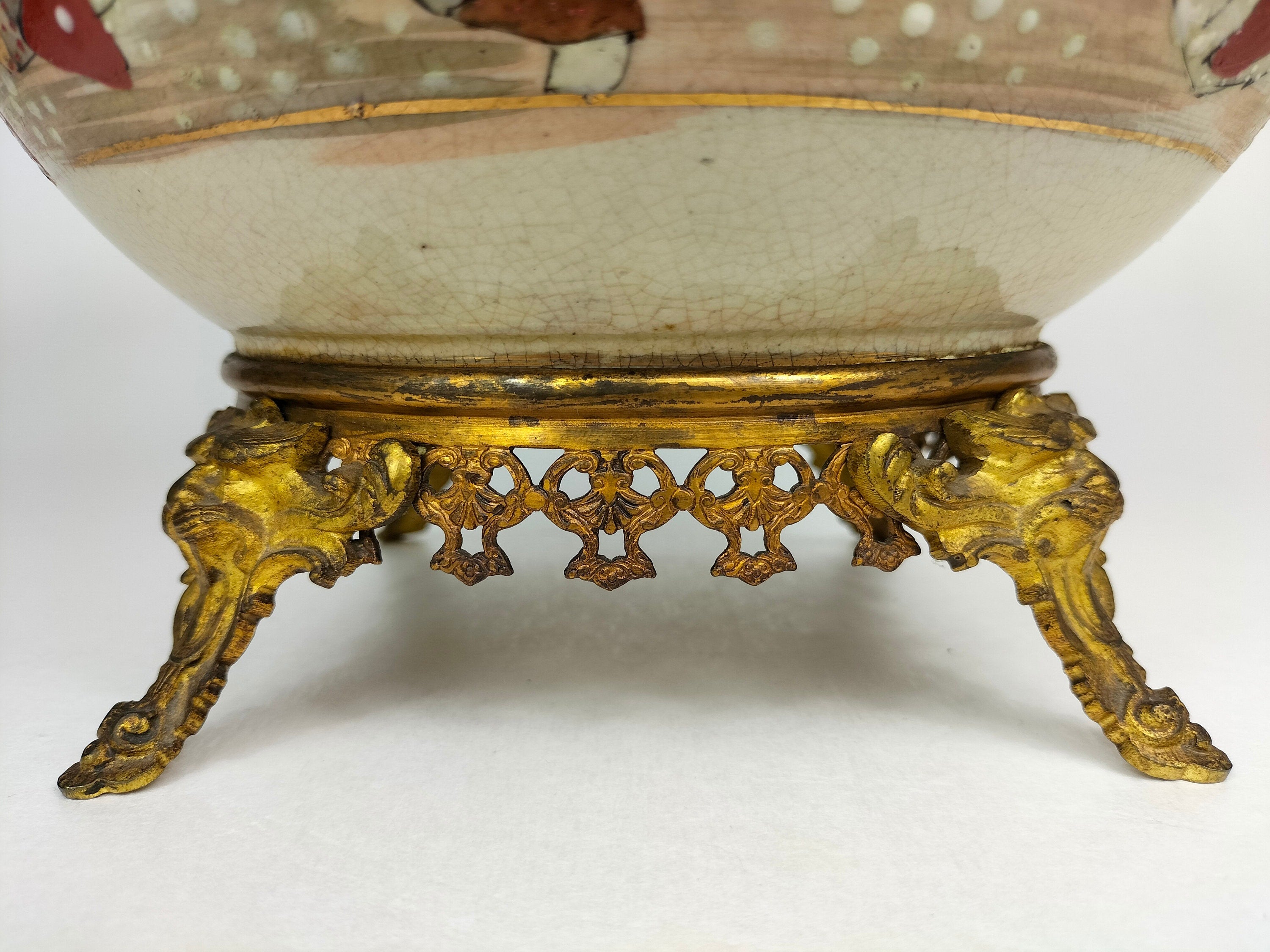 镶有镀金黄铜的古董日本萨摩花瓶// 明治时期- 19 世纪– Diddenantiques